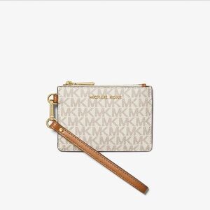 NWT Michael Kors Small Logo Coin Wristlet in Vanilla
